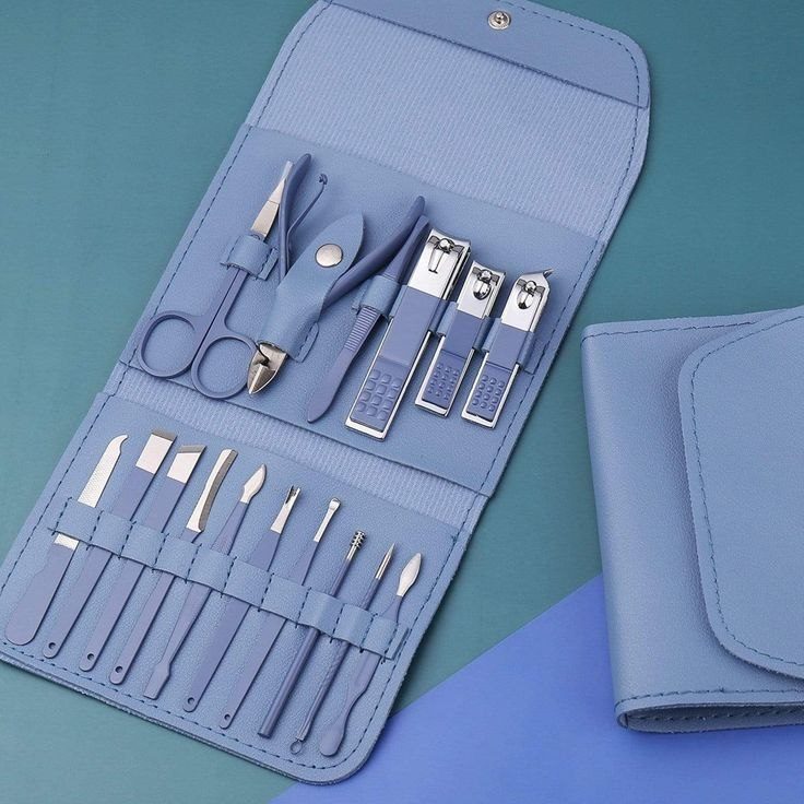 Kit Manucure & Pédicure Complet – 16 en 1 (Portable) image 2