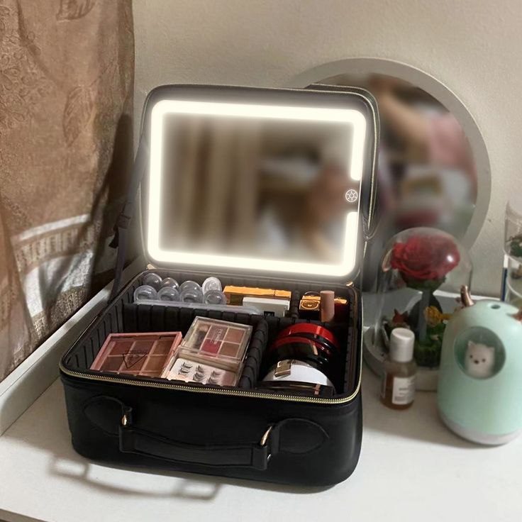 Trousse de Maquillage avec Miroir LED صورة 4