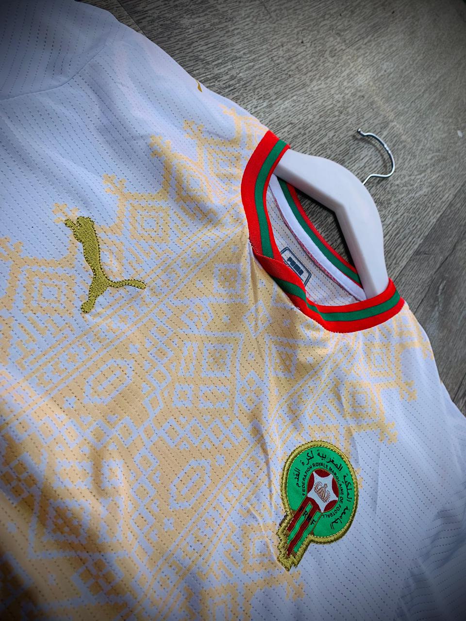 قميص المغرب الأبيض – تصميم تقليدي مميز صورة 2