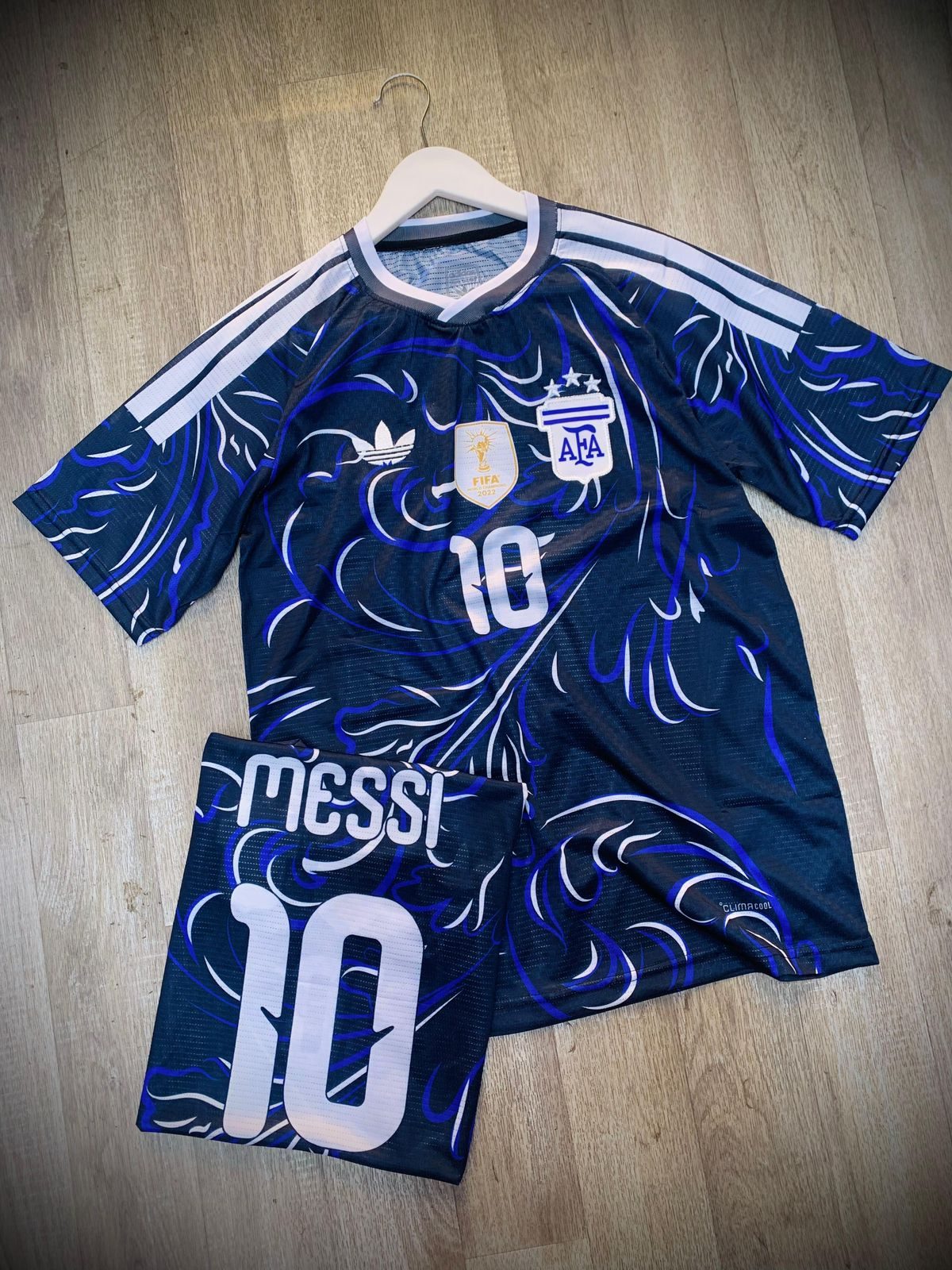 ت كرة قدم مستوحى من تصميم منتخب الأرجنتين صورة 2